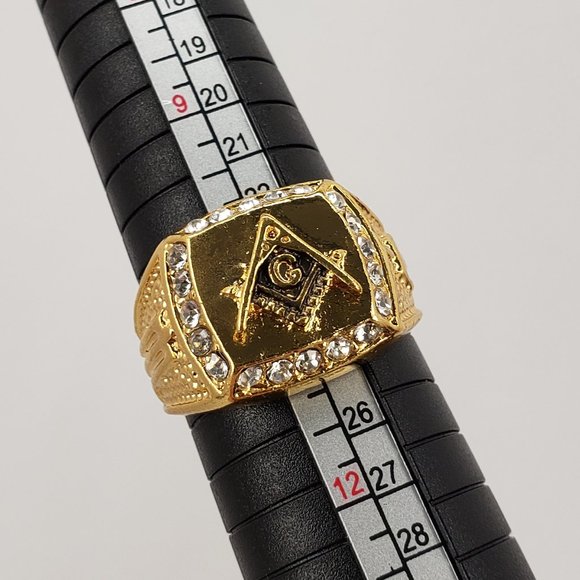Gold tone Freemason Ring